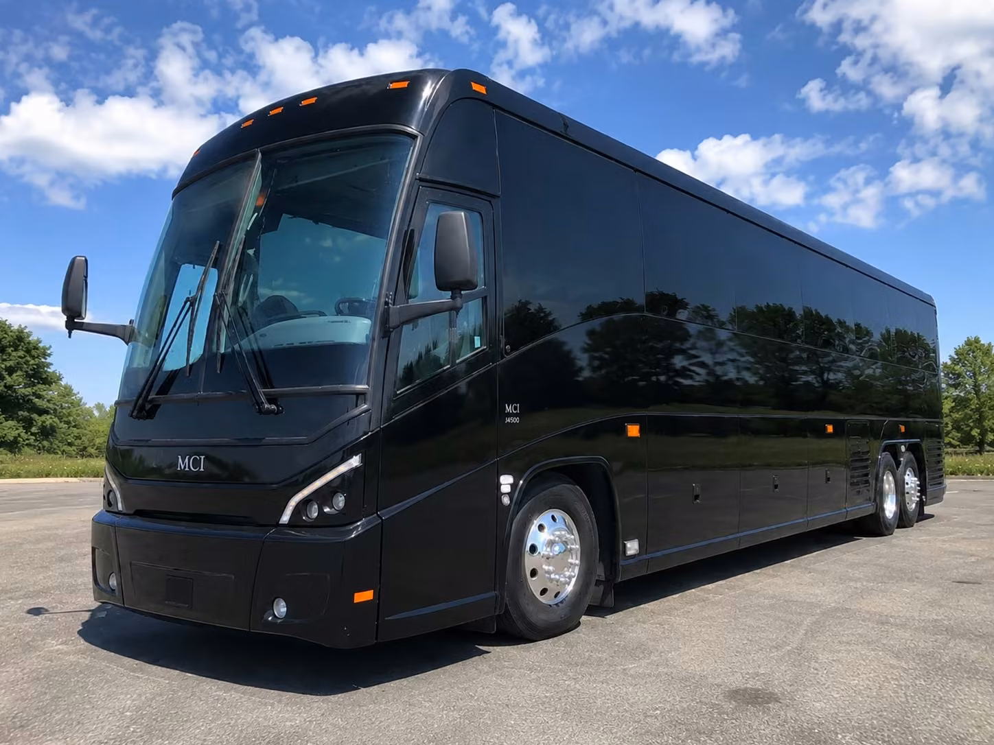 charter buses and minibuses for southfield school field trips to the detroit institute of arts