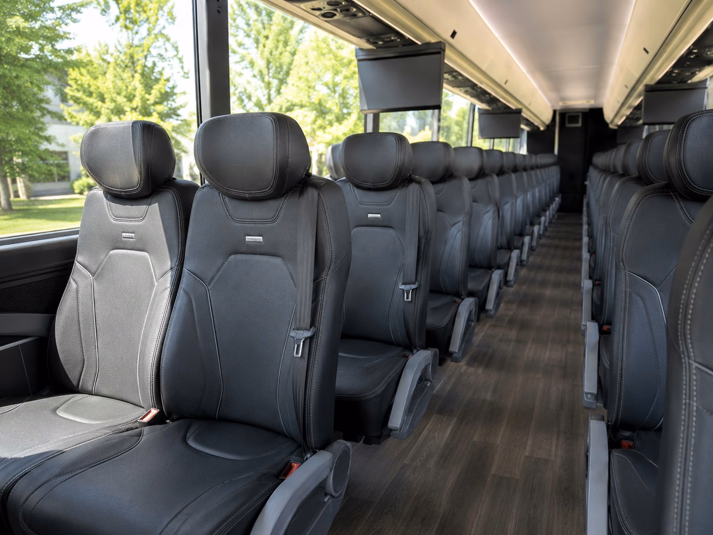 charterbusrentalsouthfieldmi com lets you find the perfect bus for southfield ceremony to reception transfers
